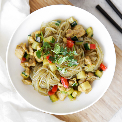 Low FODMAP Chicken Coconut Curry Noodles - Dairy Free, Paleo-Friendly ...